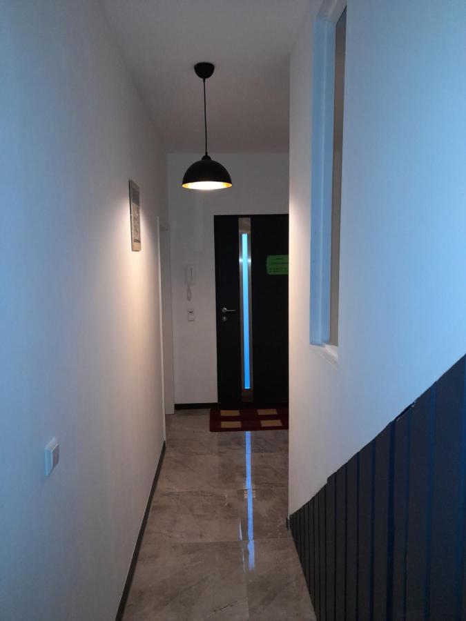Berlin - Schoenefeld Gruene Wohnung Zewnętrze zdjęcie