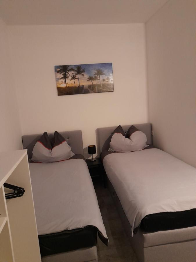Berlin - Schoenefeld Gruene Wohnung Zewnętrze zdjęcie